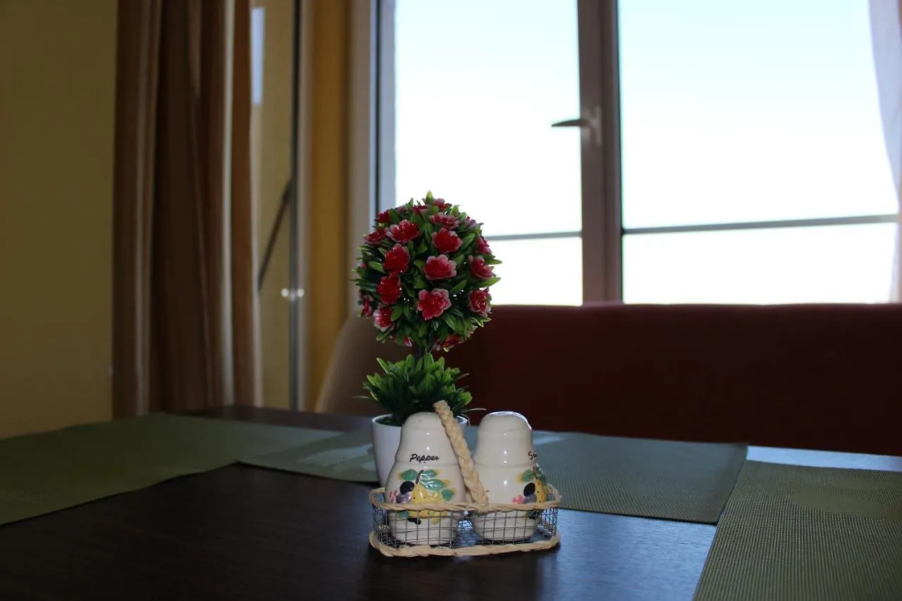 Summer Breeze Park Apartment - Nikea Park Complex Golden Sands