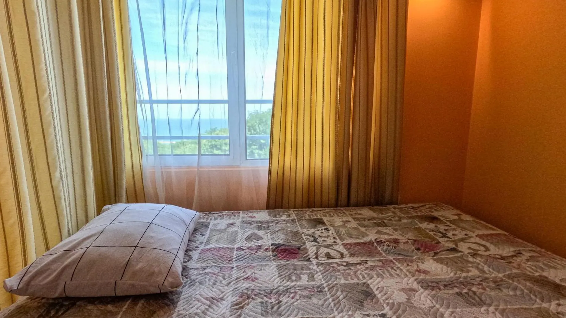 Summer Breeze Park Apartment - Nikea Park Complex Golden Sands