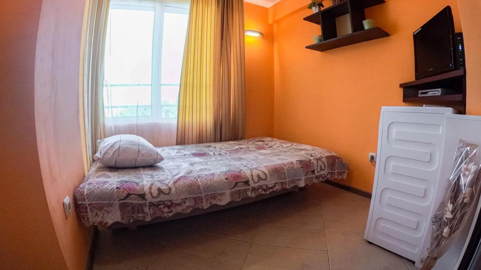 Summer Breeze Park Apartment - Nikea Park Complex Golden Sands