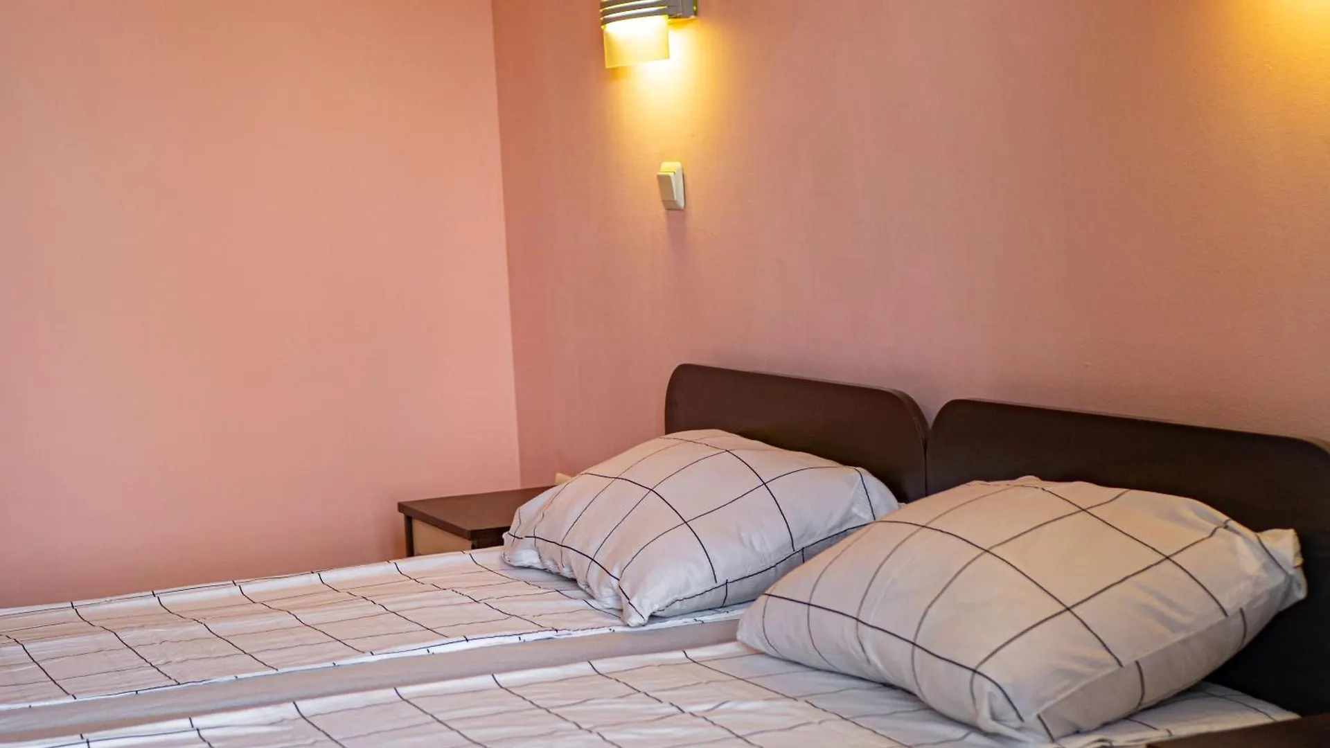 Summer Breeze Park Apartment - Nikea Park Complex Golden Sands